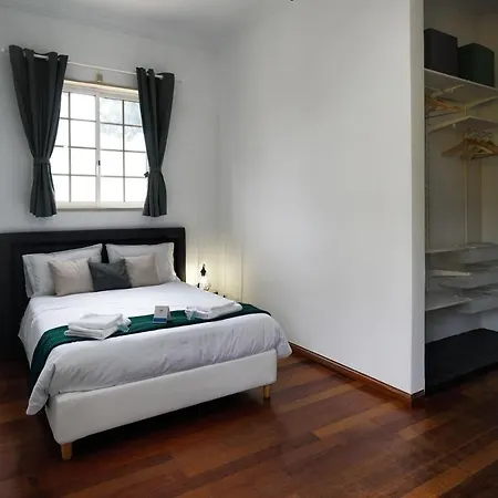 Aroeira Palm Beach * Aroeira (Setubal)