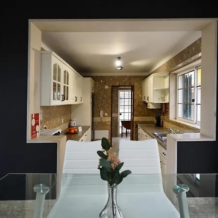 Aroeira Palm Beach Villa