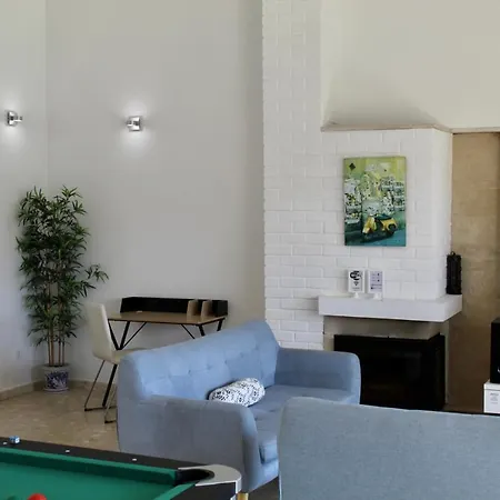 Aroeira Palm Beach Villa