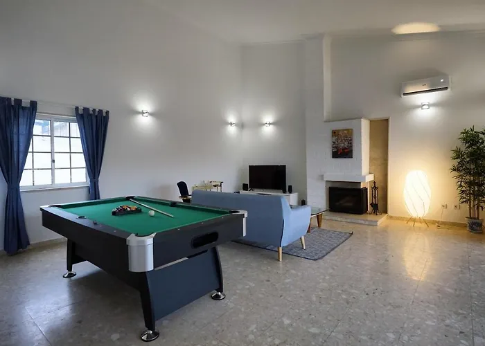 Aroeira Palm Beach Villa *